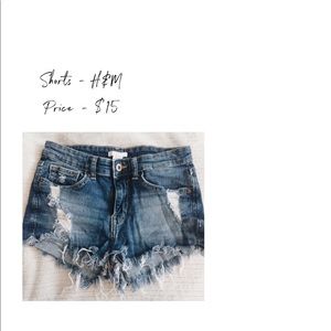 Distressed jean shorts - H&M size 2